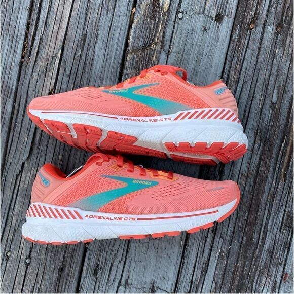 BROOKS ADRENALINE GTS 22 - Women’s Running Shoes - SIZE 9 - Picture 8 of 11